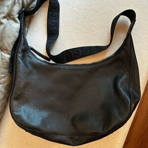 Baggu Original Medium Leather Crescent Bag